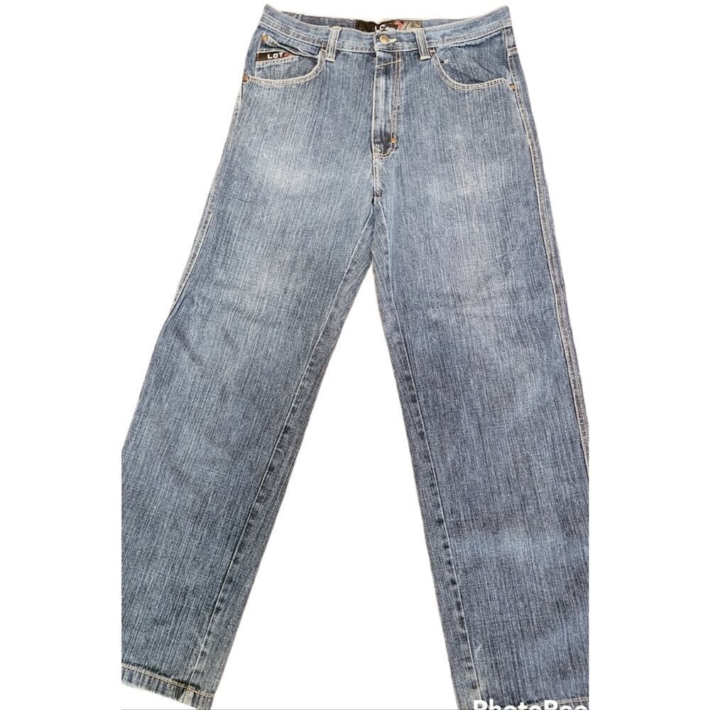 LOT 29  WORLD CLASS DENIUM SIZE 36